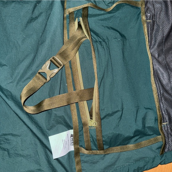 REI Co Op Flash Jacket Fjord Green Windbreaker Converts to Fanny Pack - Picture 7 of 13